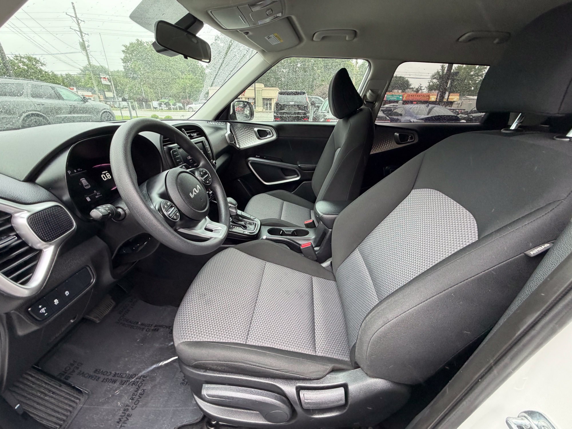 Used 2023 Kia Soul LX FWD image 15