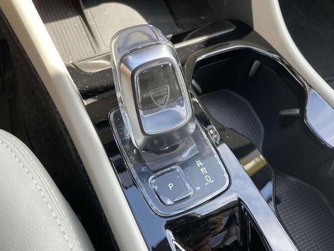 New 2026 Volvo XC40 B5 Plus w/ Protection Package Premier image 23