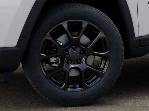 New 2026 Jeep Compass Latitude AWD/4WD image 7