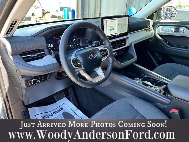 Used 2026 Ford Explorer Active RWD image 8
