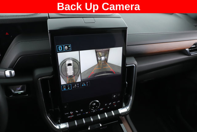 Used 2026 GMC Yukon Denali w/ Sun & Power Step Package AWD/4WD image 27