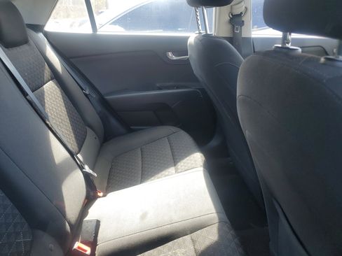 Used 2023 Kia Rio LX image 10