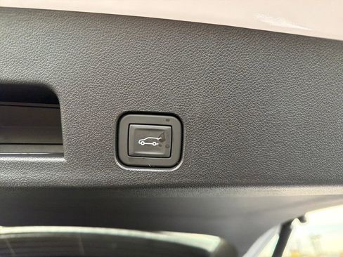 New 2026 Chevrolet Traverse LT image 23