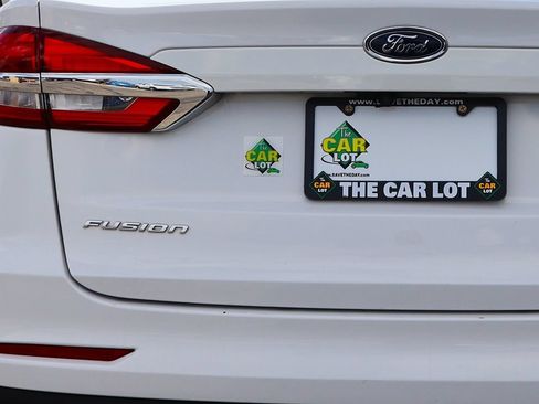 Used 2020 Ford Fusion S FWD image 19