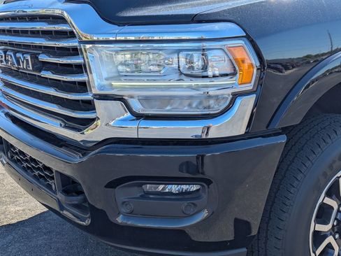 Used 2022 RAM 2500 Limited AWD/4WD image 13