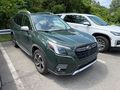 Used 2023 Subaru Forester Touring AWD/4WD image 8
