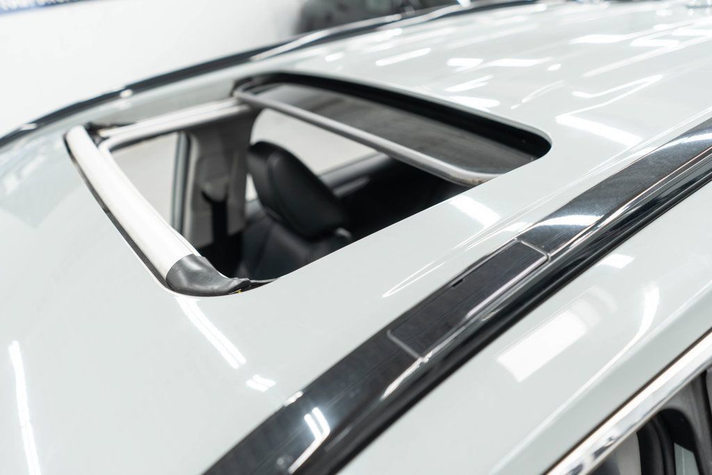 Used 2019 Toyota RAV4 XLE Premium AWD/4WD image 39