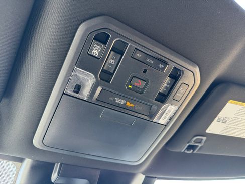 New 2026 Toyota Tundra Platinum AWD/4WD image 18