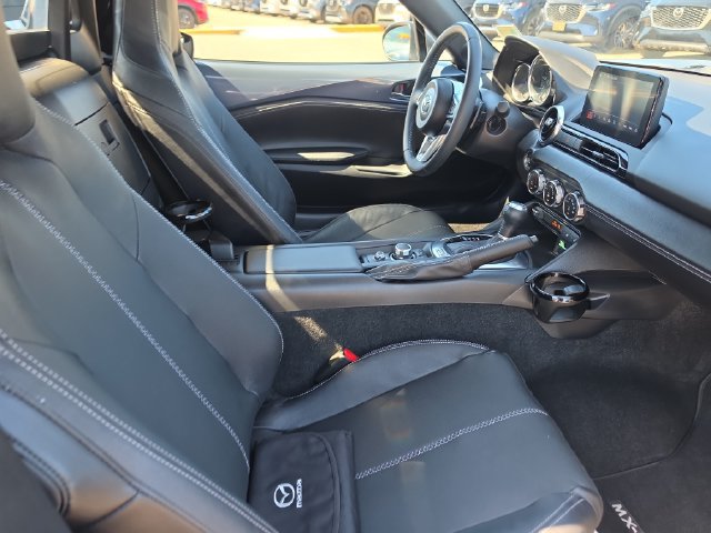 Certified 2021 MAZDA MX-5 Miata RF Grand Touring RWD image 6