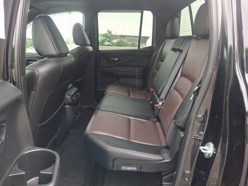 Used 2024 Honda Ridgeline Black Edition image 11