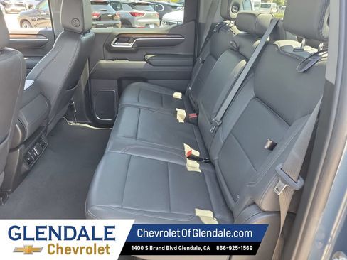Certified 2024 GMC Sierra 1500 SLT RWD image 21