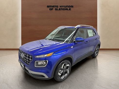 New 2026 Hyundai Venue SEL FWD image 2