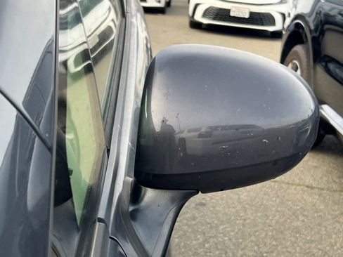 Used 2014 Toyota Prius Four image 21