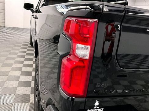 Used 2026 Chevrolet Silverado 1500 High Country w/ Midnight Edition AWD/4WD image 36
