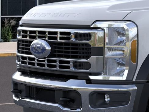New 2026 Ford F550 4x4 Crew Cab Super Duty image 17