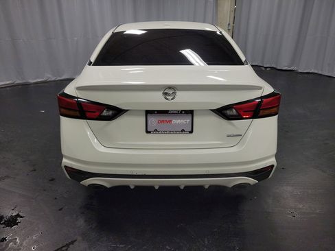 Used 2019 Nissan Altima 2.0 Edition One image 8