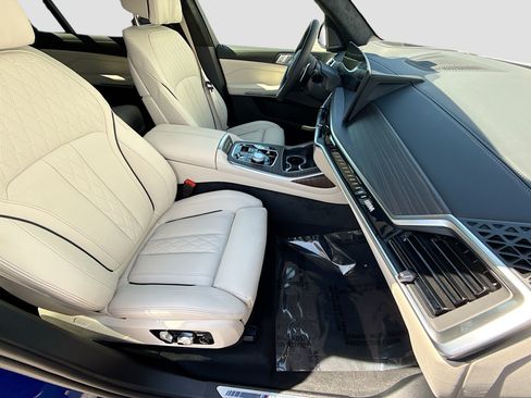 New 2027 BMW X7 M60i AWD/4WD image 16