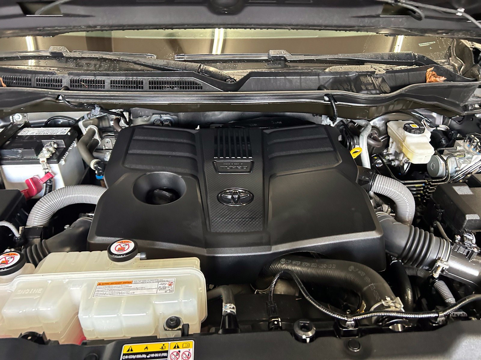 Used 2024 Toyota Tundra SR w/ SR Tow Package AWD/4WD image 34