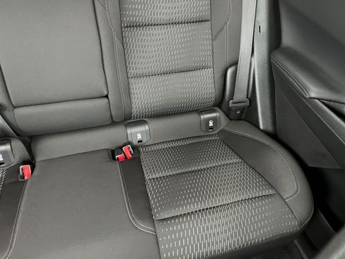 Used 2025 Chevrolet Equinox LT image 37