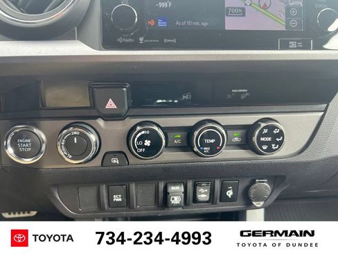 Used 2018 Toyota Tacoma TRD Sport AWD/4WD image 27