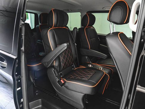 Used 2023 Mercedes-Benz Metris Passenger image 28