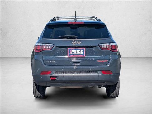 Used 2018 Jeep Compass Trailhawk w/ Navigation Group AWD/4WD image 7