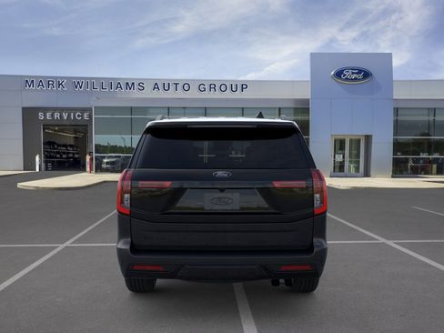 New 2026 Ford Expedition Platinum w/ Stealth Performance Package AWD/4WD image 5