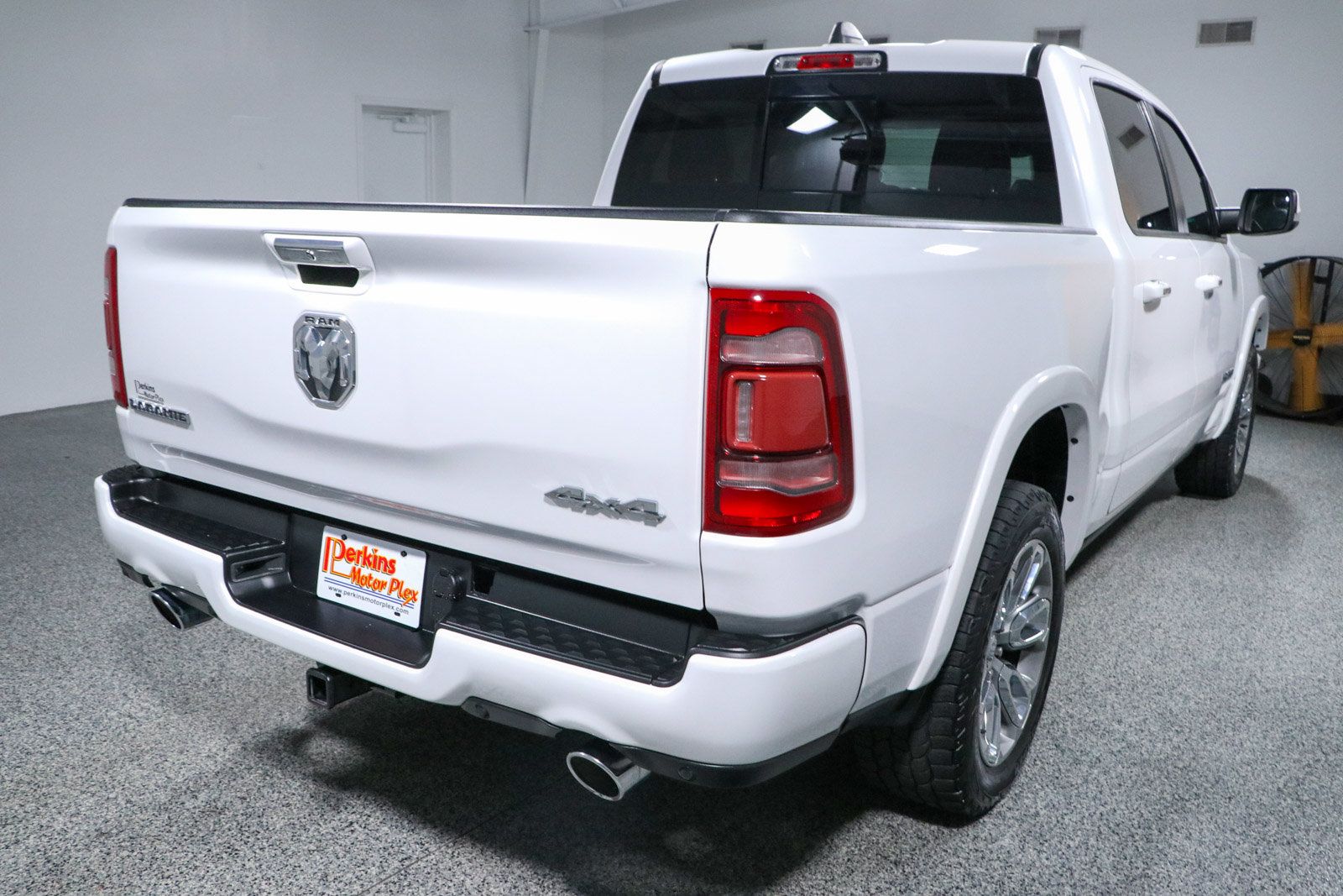 Used 2022 RAM 1500 Laramie w/ Laramie Southwest Edition AWD/4WD image 7