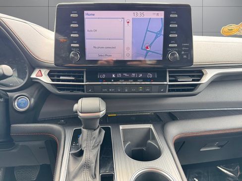 Certified 2023 Toyota Sienna XSE w/ XSE Plus Package AWD/4WD image 15