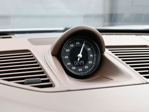 Certified 2024 Porsche 911 Targa 4 GTS image 21