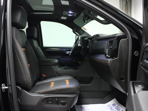 Used 2026 GMC Sierra 2500 AT4 w/ AT4 Premium Plus Package AWD/4WD image 16