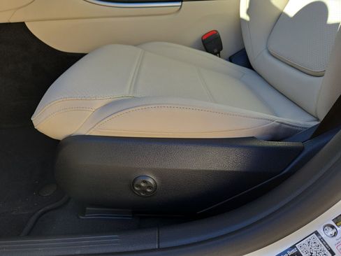 New 2026 Mercedes-Benz C 300 4MATIC Sedan image 17