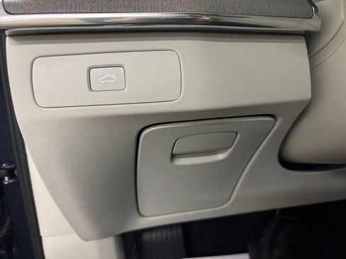 Certified 2026 Volvo XC90 B6 Ultra AWD/4WD image 29