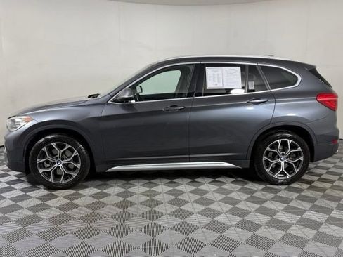 Used 2021 BMW X1 sDrive28i w/ Convenience Package FWD image 3