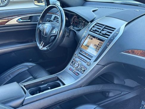 Used 2018 Lincoln MKZ Select w/ Select Plus Package image 10
