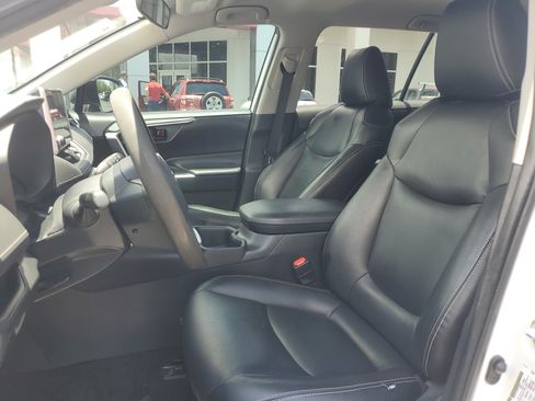 Certified 2023 Toyota RAV4 LE FWD image 22