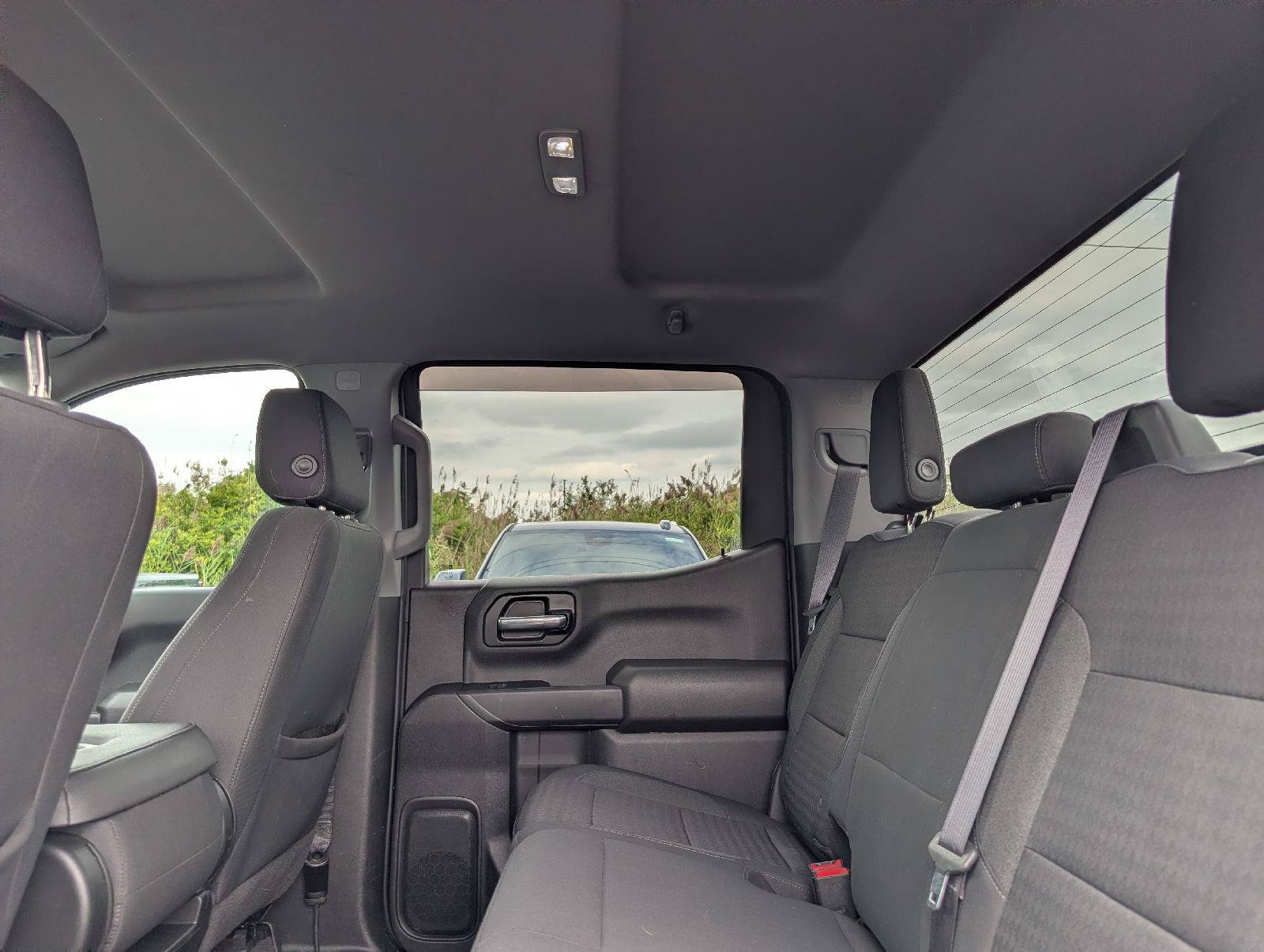 Used 2022 Chevrolet Silverado 1500 Custom Trail Boss w/ LPO, Dark Essentials Package AWD/4WD image 10