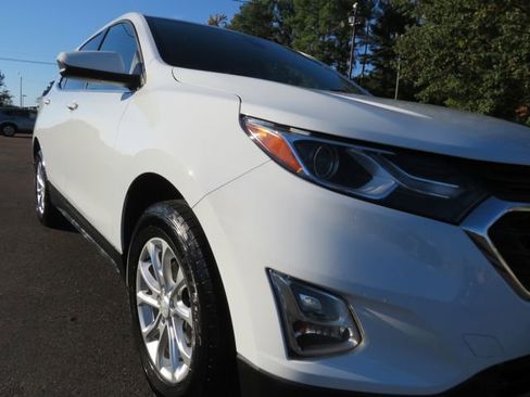 Used 2020 Chevrolet Equinox LT w/ LPO, Floor Liner Package image 9