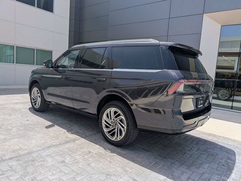 Certified 2026 Lincoln Navigator Reserve AWD/4WD image 6