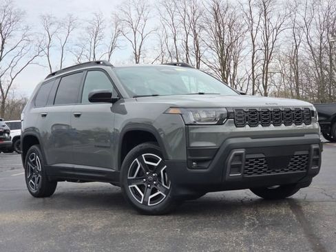 New 2026 Jeep Cherokee Laredo AWD/4WD image 2