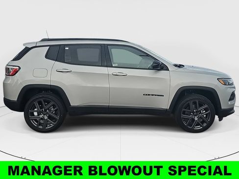 New 2026 Jeep Compass Latitude AWD/4WD image 2