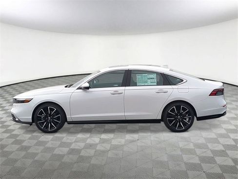 New 2026 Honda Accord Touring image 2