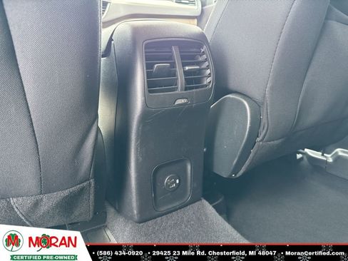 Used 2020 Ford Escape SE image 26