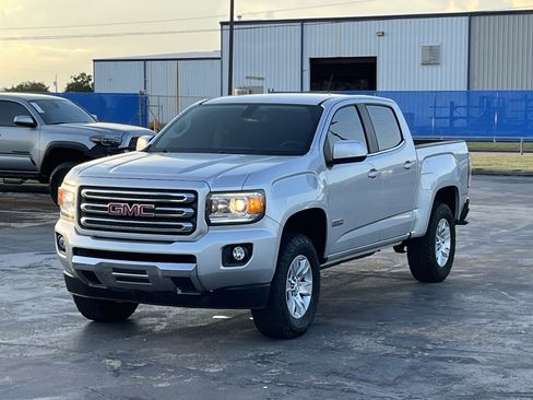 Used 2016 GMC Canyon SLE w/ All Terrain Package AWD/4WD image 3