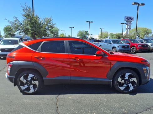 Used 2024 Hyundai Kona Limited FWD image 7