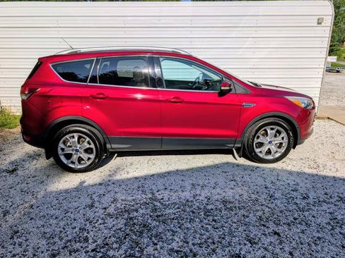 Used 2014 Ford Escape Titanium w/ Equipment Group 401A FWD image 2