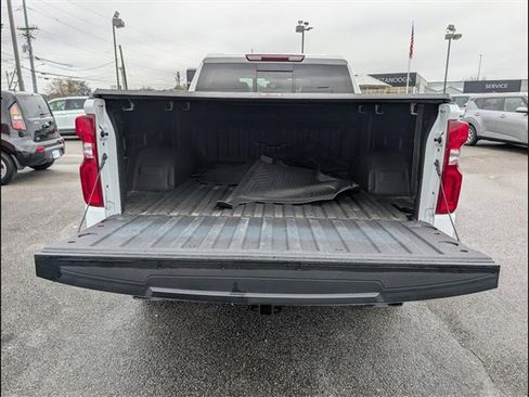 Used 2024 Chevrolet Silverado 1500 LTZ image 19