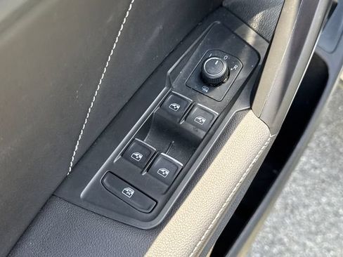 Used 2024 Volkswagen Tiguan SE R-Line AWD/4WD image 23
