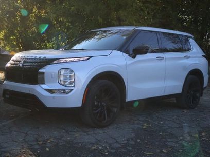 Used 2023 Mitsubishi Outlander SE Black Edition