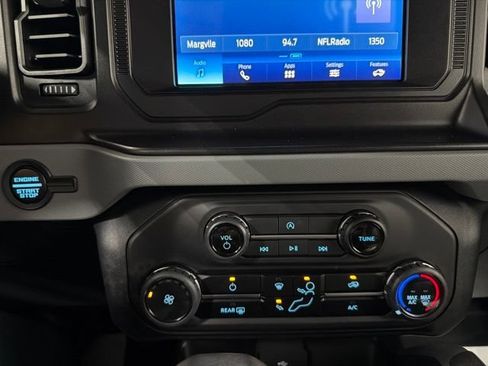 Used 2023 Ford Bronco Big Bend w/ Sasquatch Package AWD/4WD image 32